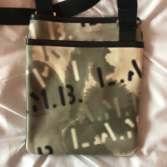 AUTHENTIC L.A.M.B. by Gwen Stefani crossbody bag - Picture 7 of 8